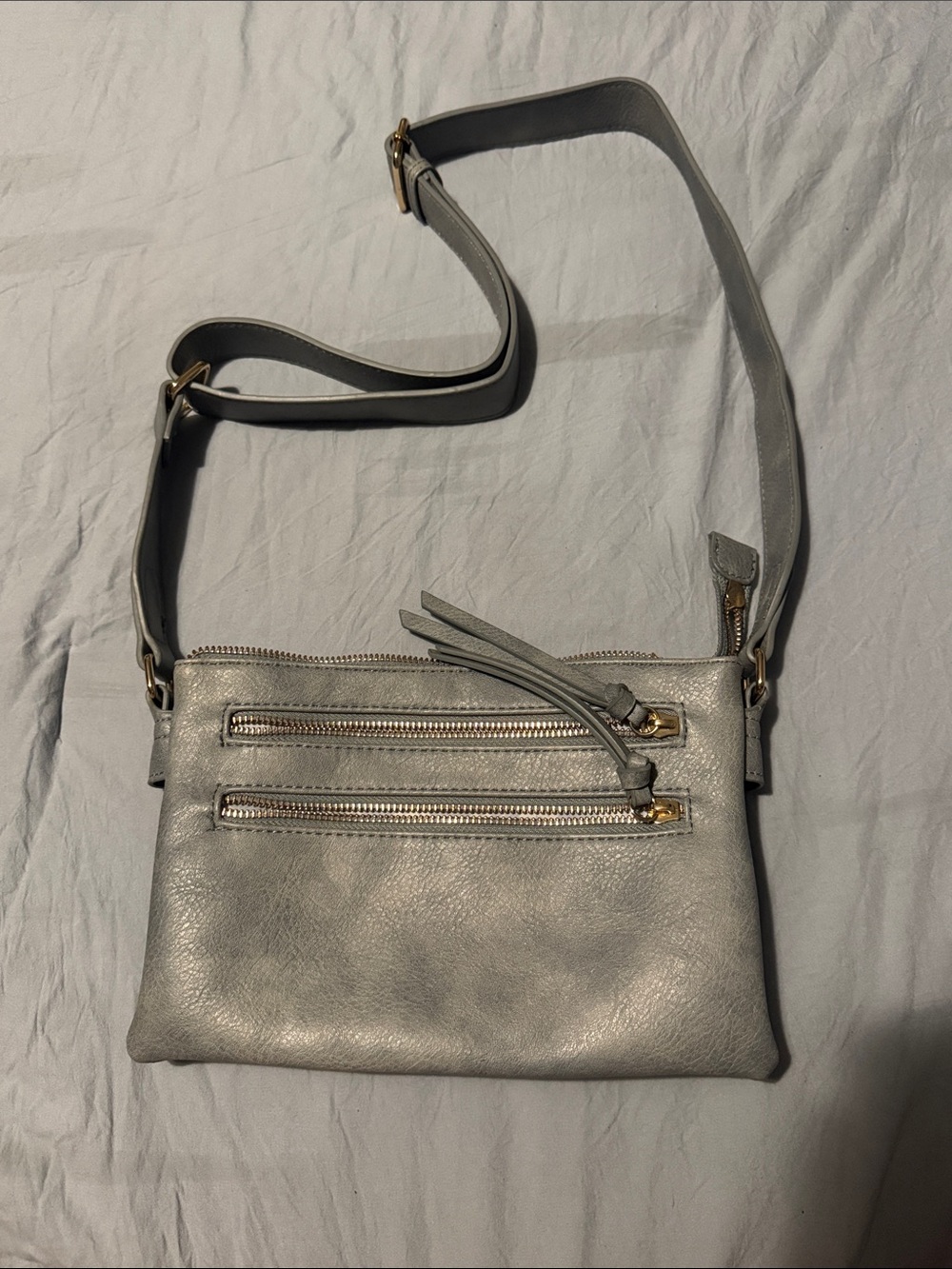 Classic Gray Crossbody Bag with Lots of Pockets